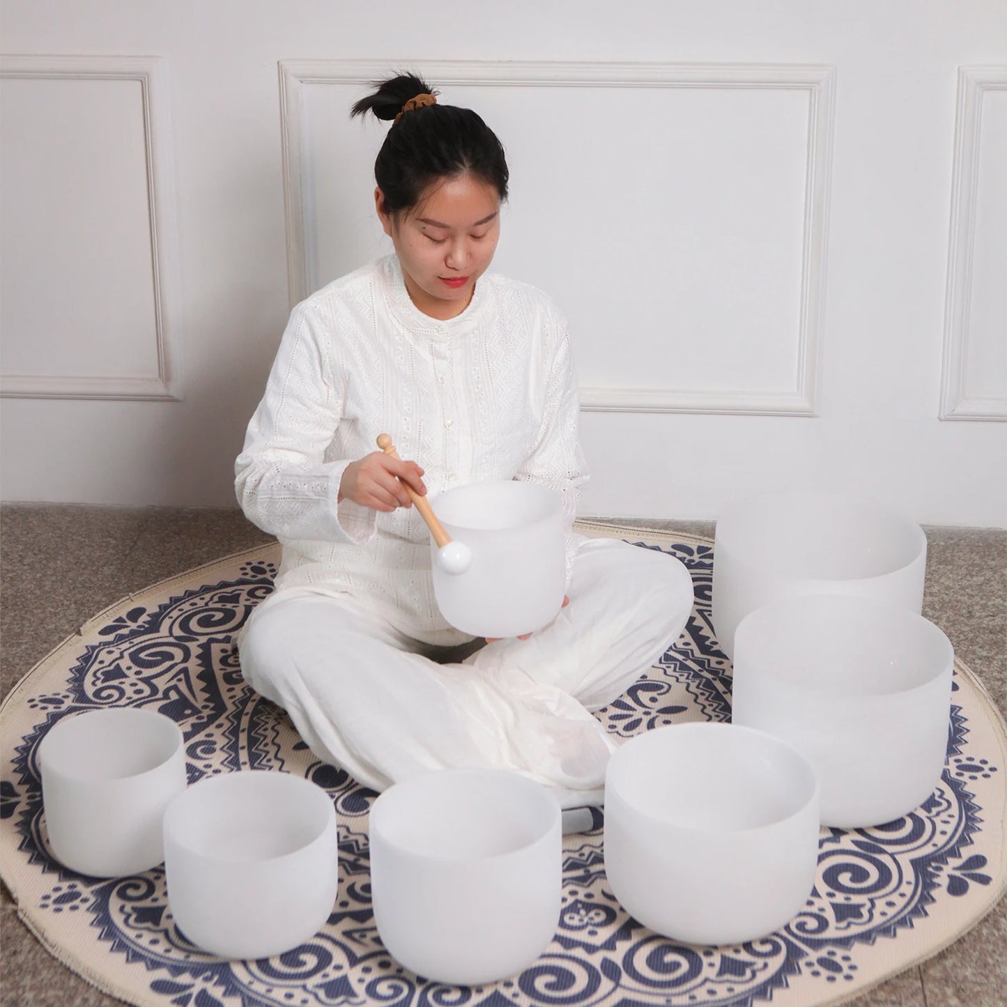 Crystal Singing Bowls Chakra Set of 7 with Carrying Cases for Yoga Medication Sound Healing for Deep Relaxation 7"-12"